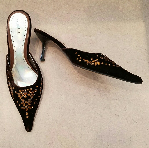 Passi Shoes - NWOT Passi/Passi Italian jeweled mules pointy toe